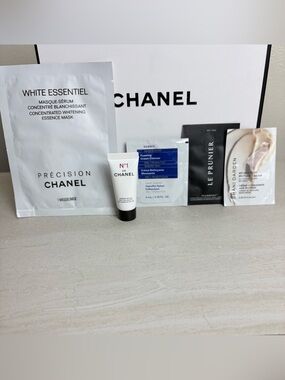 CHANEL Skincare/Samples
